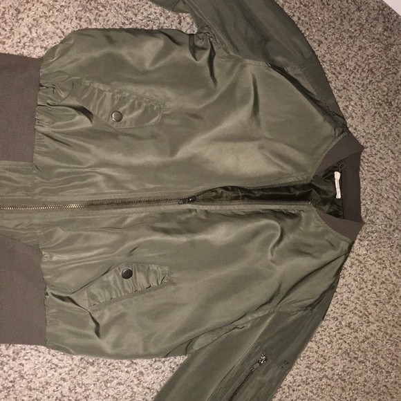 Army green bomber jacket - Picture 1 of 2